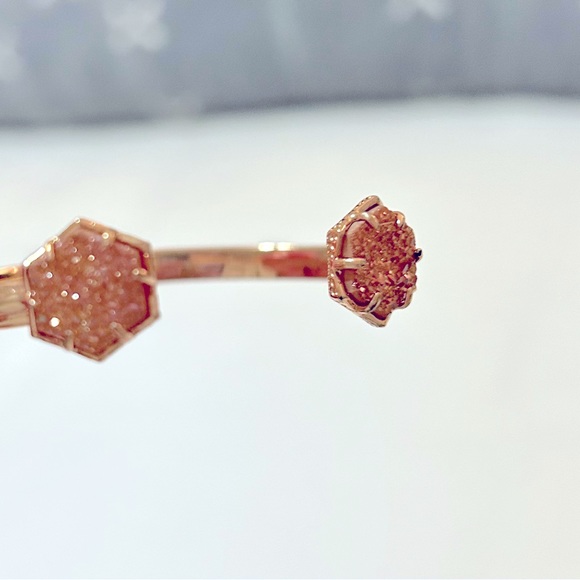 ✨GUC Kendra Scott Cuff Bracelet✨ - Picture 3 of 4